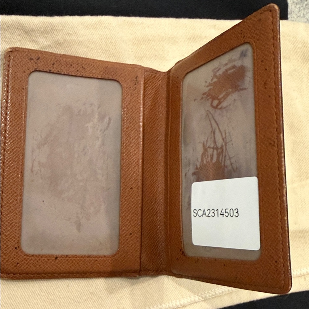 Louis Vuitton Classic Monogram Card Holder - Picture 8 of 14